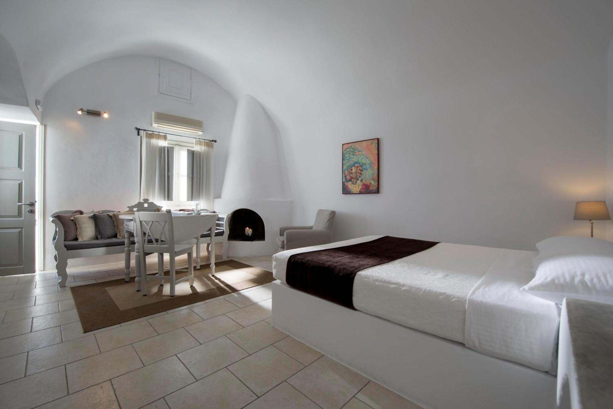 Superior Double room Caldera Volcano view